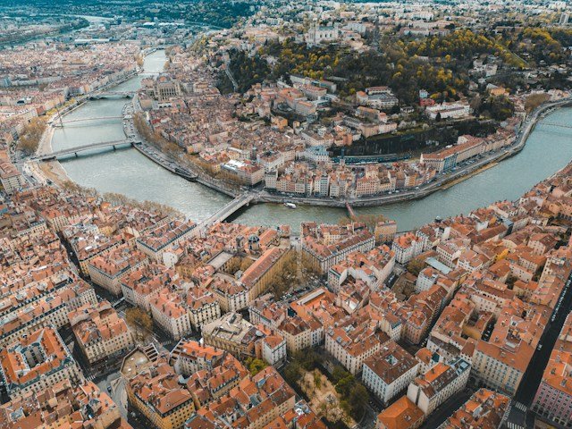 Dónde alojarse y dónde dormir en Lyon con mapa – 2026 -2027